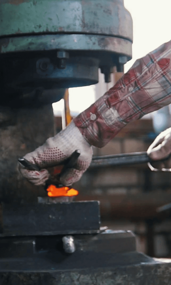 videoblocks-forging-steel-machine-inside-industrial-plant-huge-pressure-automatic-sledgehammer-slow-motion_sff3iy_opm_thumbnail-1080_01